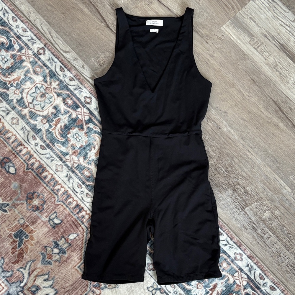 Babaton Contour Romper Biker Shorts Deep Plunge Top Size Medium